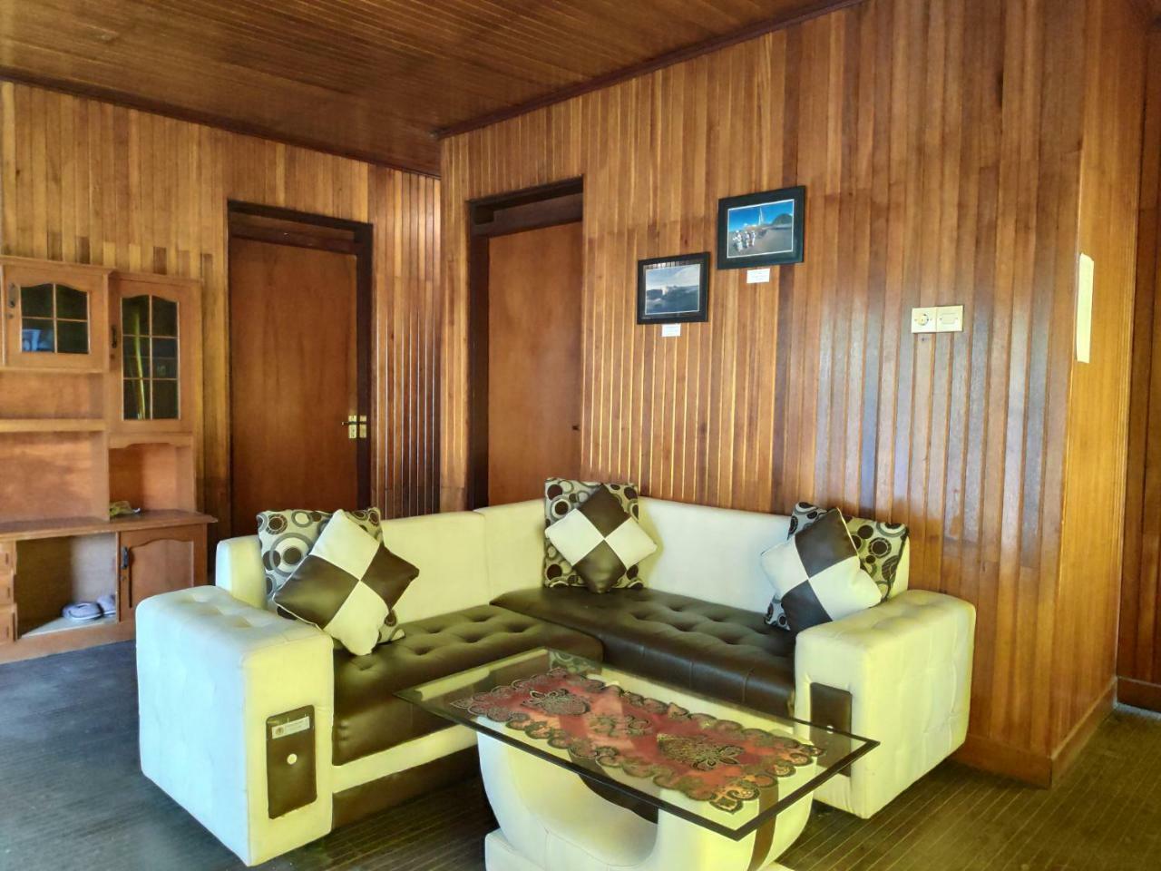 Guesthouse Gunung Bromo Malang Exterior photo