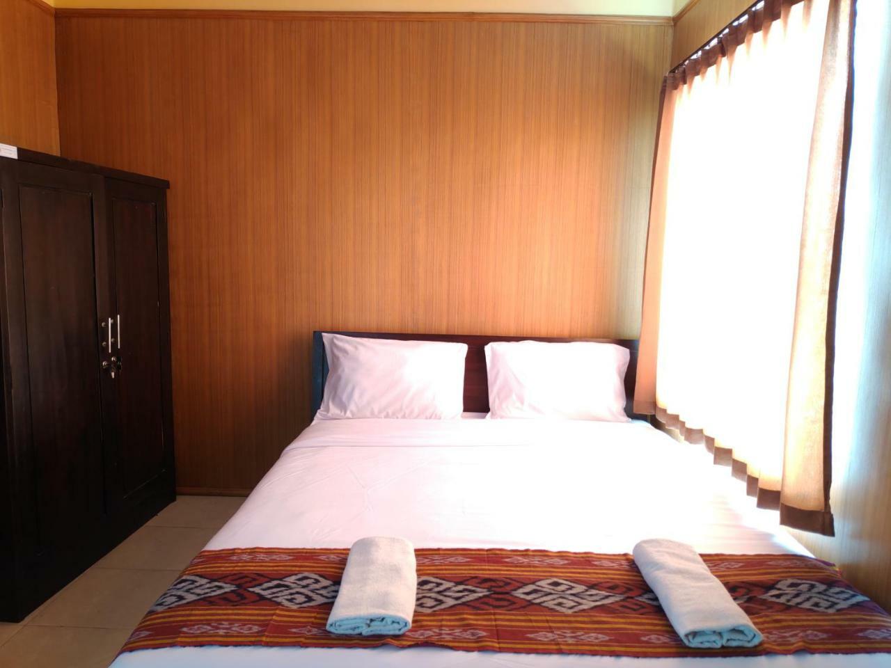 Guesthouse Gunung Bromo Malang Exterior photo